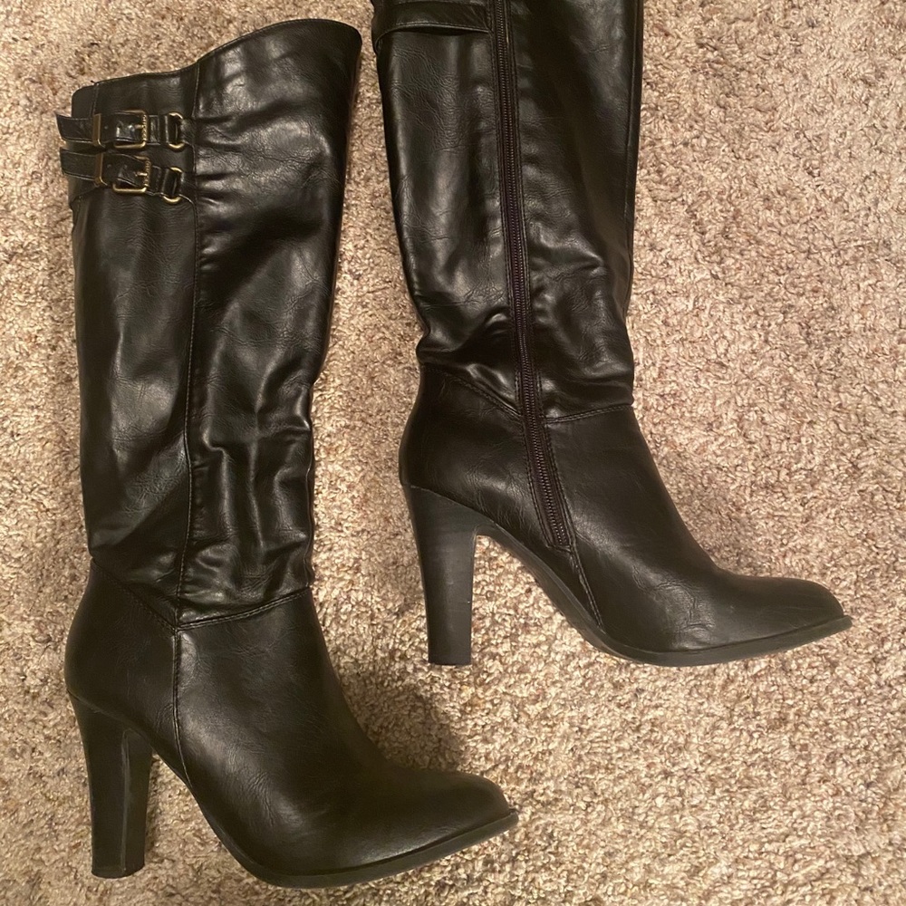 Guess knee high black boots